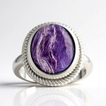 Anello in argento con Charoite