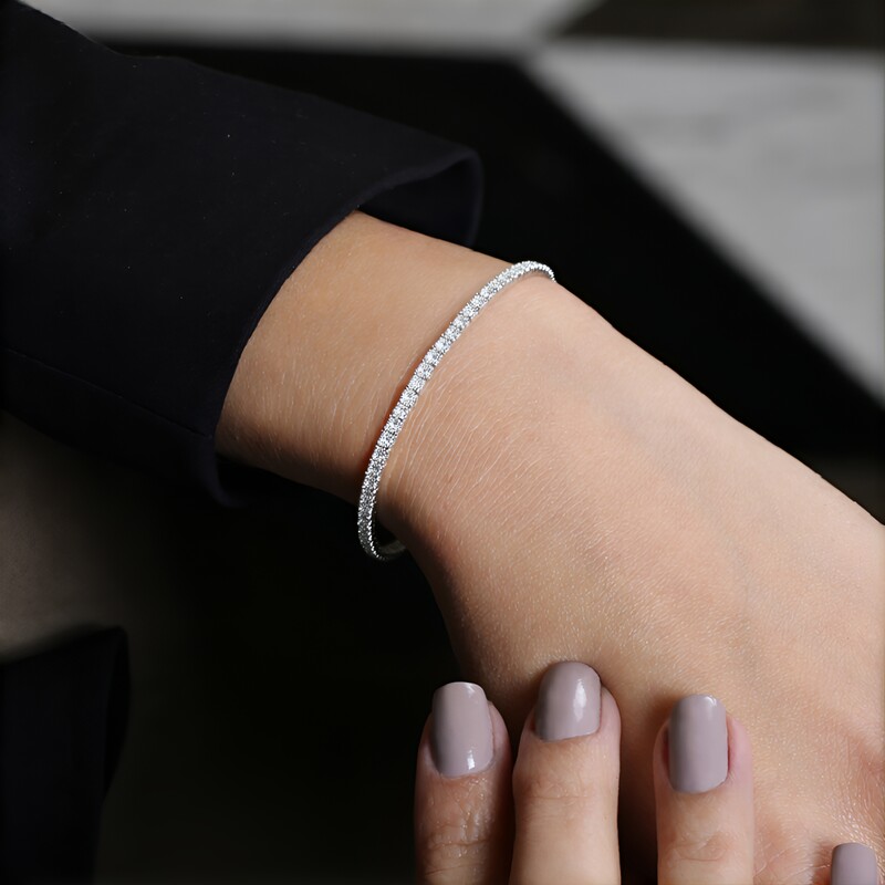 Brazalete en plata con Zircón