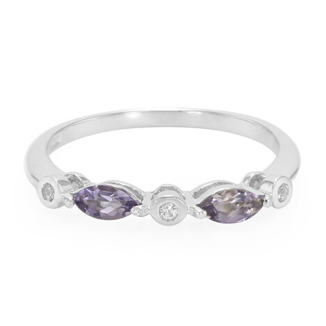 Anello in argento con Iolite del Madagascar