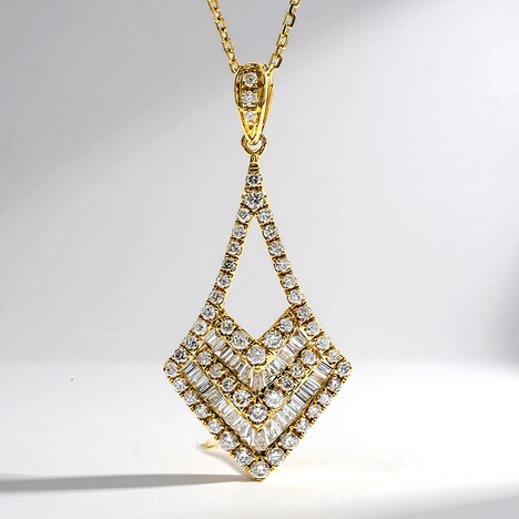 Collana in oro con Diamante SI1 (H) (CIRARI)