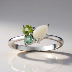 Anello in argento con Opale Bianco