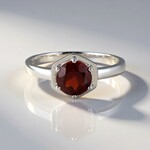 Anello in argento con Granato Essonite