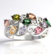 Anillo en plata con Turmalina (de Melo Essence)