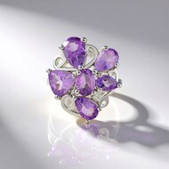 Anillo en plata con Amatista