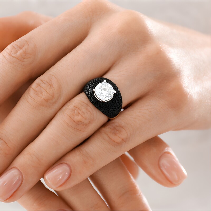 Bague en argent et Topaze blanche