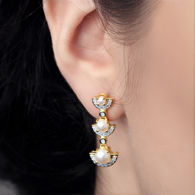 Zilveren oorbellen met Witte zoetwater kweekparels