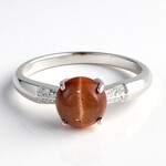 Bague en argent et Scapolite œil-de-chat