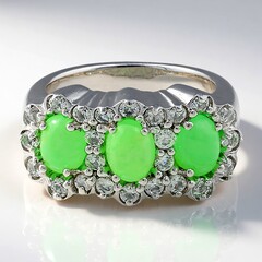 Anello in argento con Crisoprasio Imperiale