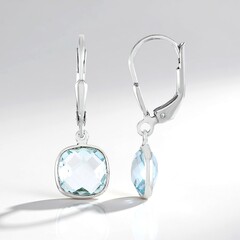 Orecchini in argento con Topazio Blu Cielo