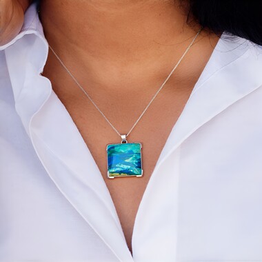 Atacama-Opal-Silberanhänger (Bali Barong)