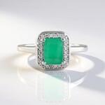 Anello in argento con Smeraldo Socoto