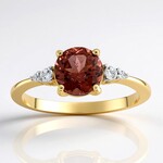 Anello in oro con Apatite Rossa