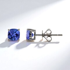Orecchini in oro con Tanzanite AAA