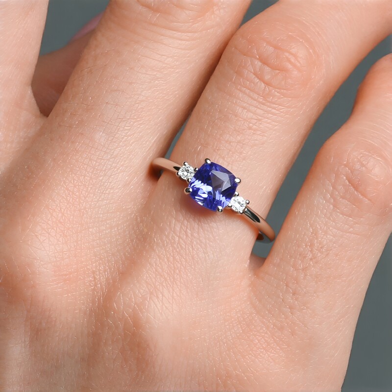 Tanzanite Silver Ring (Adela Silber)