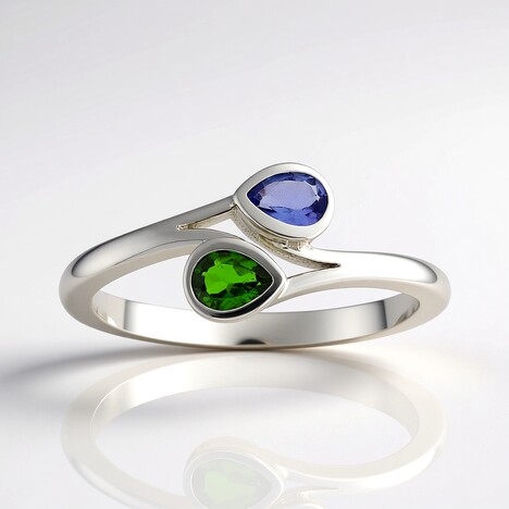 Anello in argento con Diopside Russo