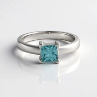 Zilveren ring met een Ratanakiri zirkoon