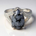 Anello in argento con Ossidiana Fiocco di Neve