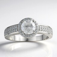 Anillo en plata con Zircón