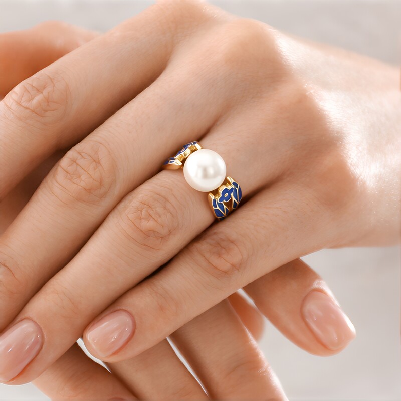 White Freshwater Pearl Silver Ring (Adela Silber)