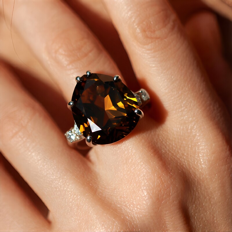 Zilveren ring met een rookkwarts