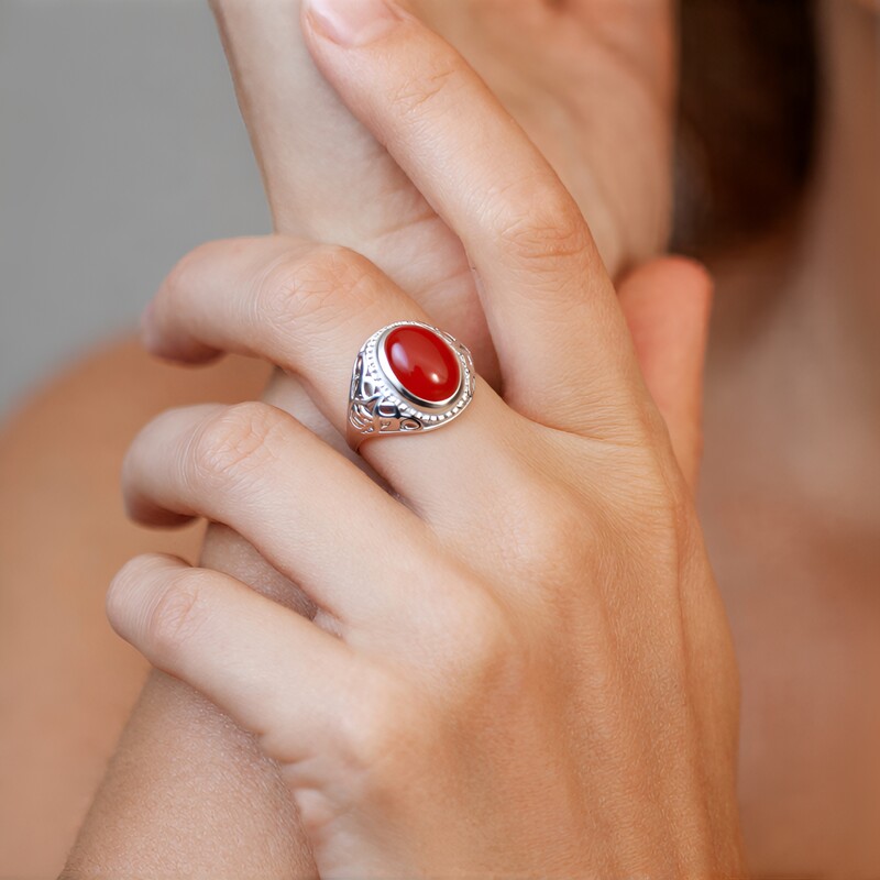 Roter Onyx-Messingring (Juwelo Style)