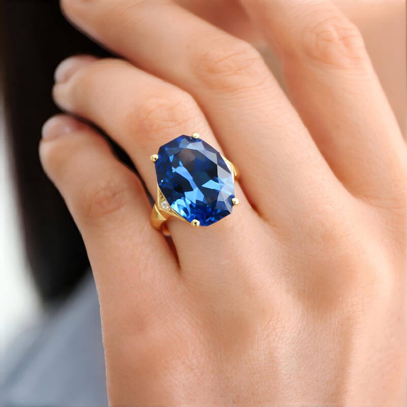 Anillo en oro con Topacio azul de Londres (CIRARI)