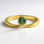 Anello in oro con Demantoide del Madagascar (John Ferry)