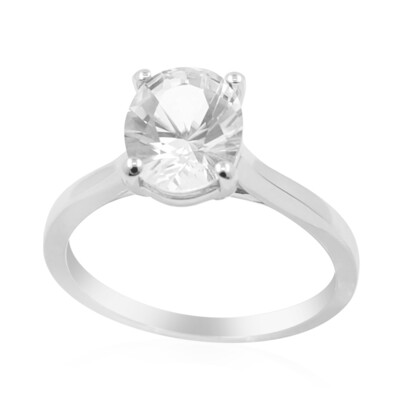 Zilveren ring met een danburiet