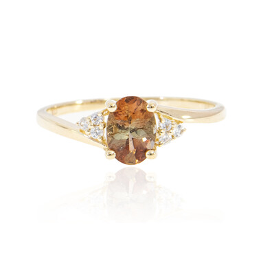 Anillo en oro con Andalucita