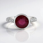 Anello in argento con Rubino Bemainty (MONOSONO COLLECTION)