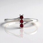Anello in argento con Spinello Rosso