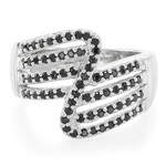Anillo en plata con Espinela negra