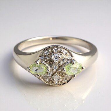 Anillo en plata con Turmalina cuprífera