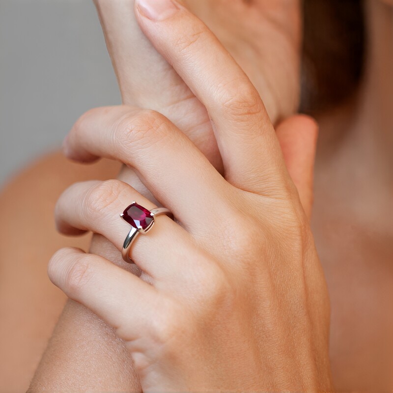 Bague en argent et Grenat d'Inde