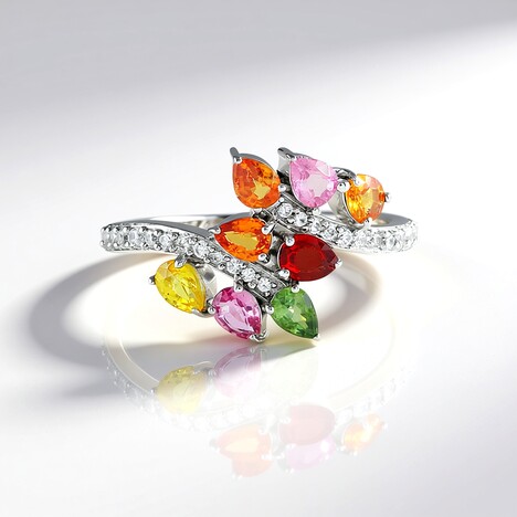Anello in argento con Zaffiro Fancy