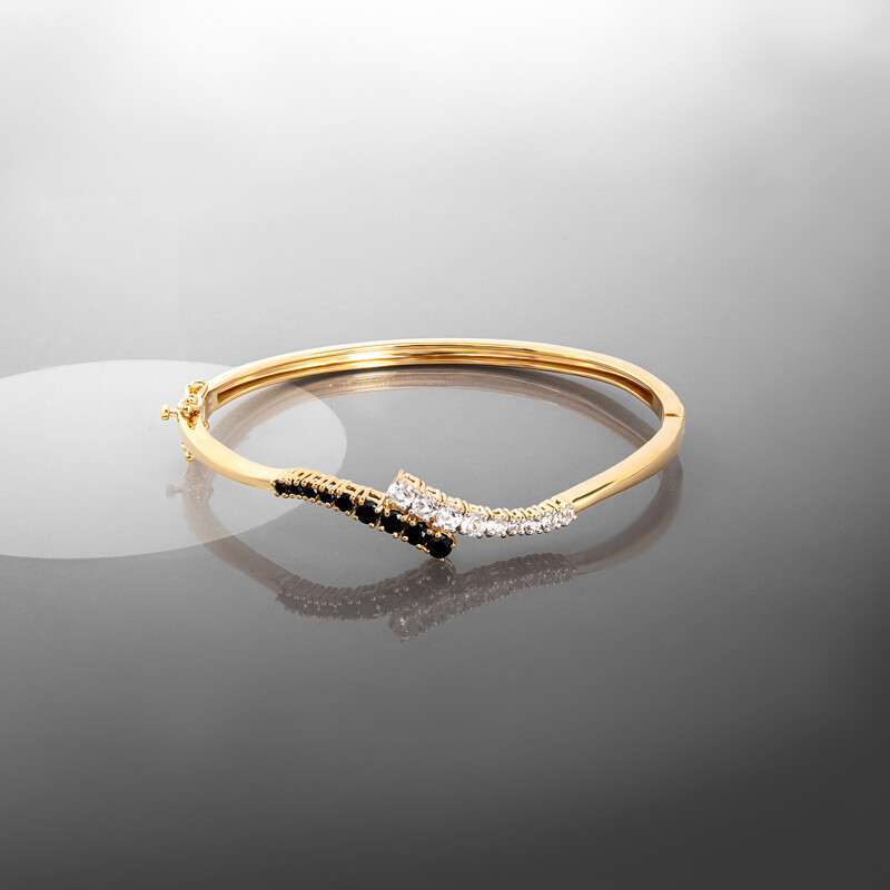 Brazalete en plata con Espinela negra