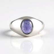 Anello in argento con Tanzanite