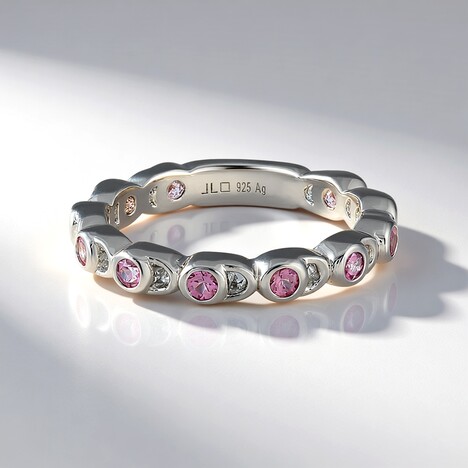 Anello in argento con Granato Malaya
