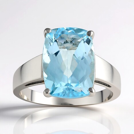 Bague en argent et Topaze bleu ciel
