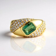 Zilveren ring met een Colombiaanse smaragd (de Melo)