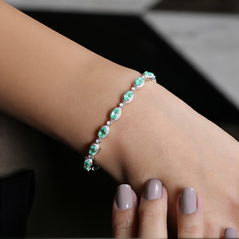 Colombian Emerald Silver Bracelet