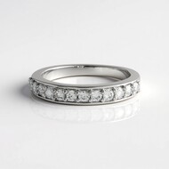 Anillo en plata con Zircón