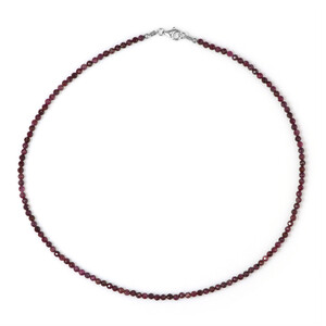 Zilveren halsketting met Mozambique robijnen
