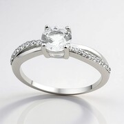 Anello in argento con Danburite