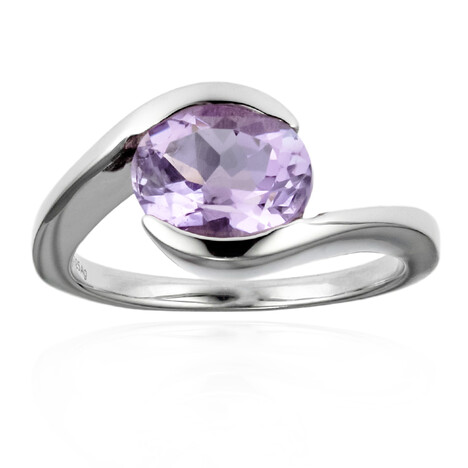 Zilveren ring met een lavendel amethist