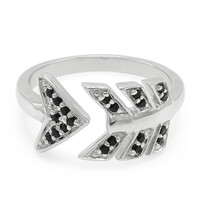 Anillo en plata con Espinela negra
