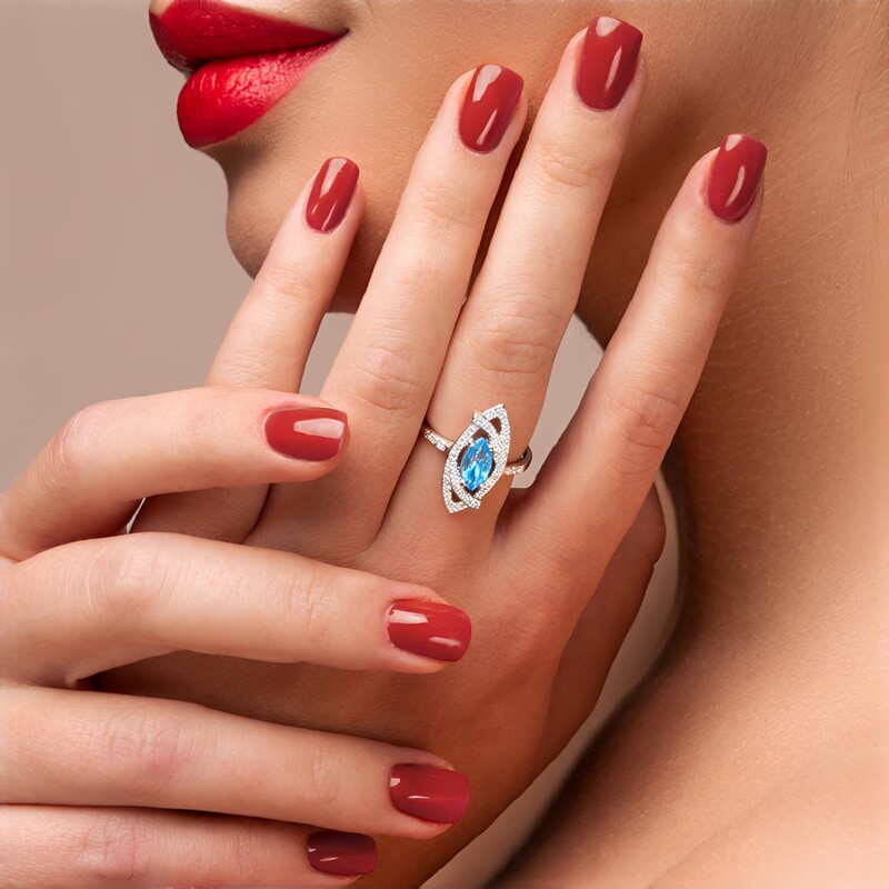 Anello in argento con Topazio Blu Svizzero