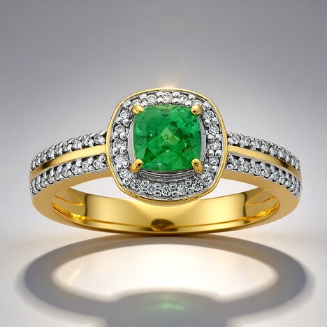 Anello in oro con Demantoide del Madagascar