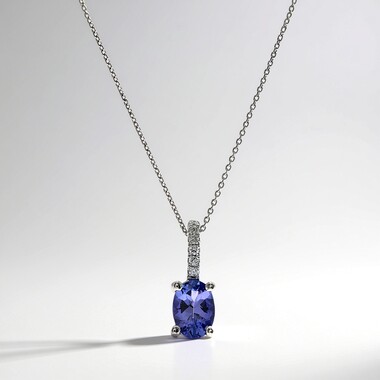 Collana in oro con Tanzanite AAA