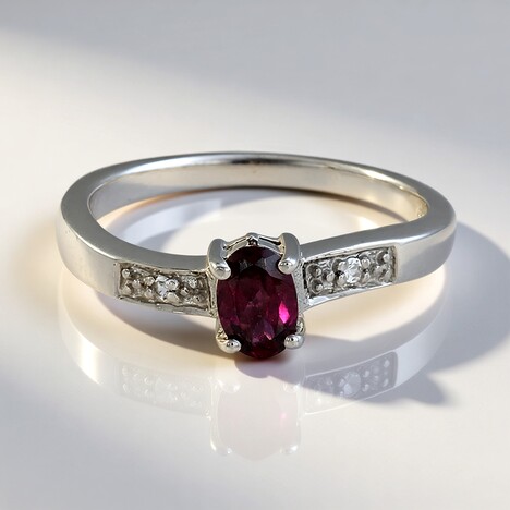 Anello in argento con Rodolite